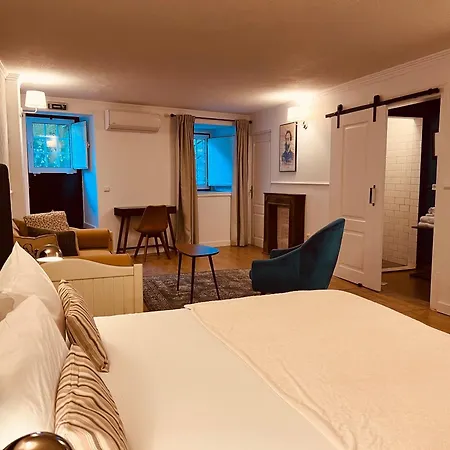 Alojamento de Acomodação e Pequeno-almoço Sintra1012 Boutique 3*