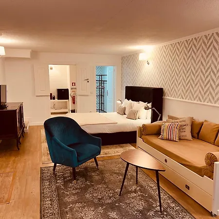 Alojamento de Acomodação e Pequeno-almoço Sintra1012 Boutique 3*