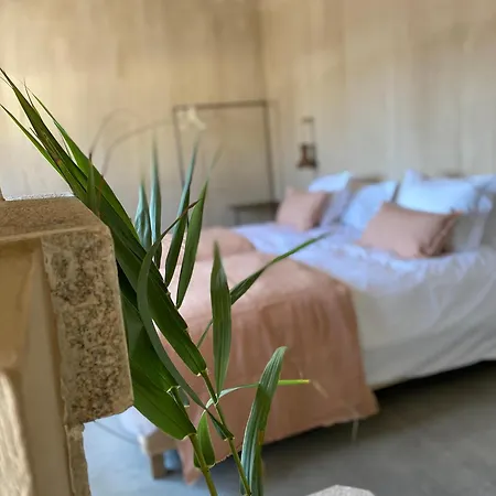 Valley House Bed & Breakfast *