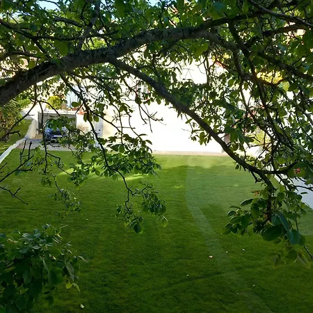 In - Casa Da Penha Ferrim Holiday home *