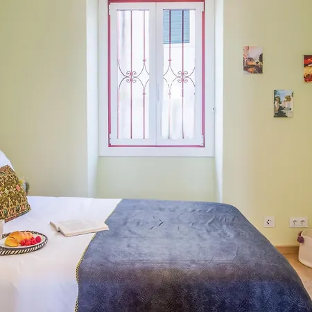 Casa Alegre, Overlooking *