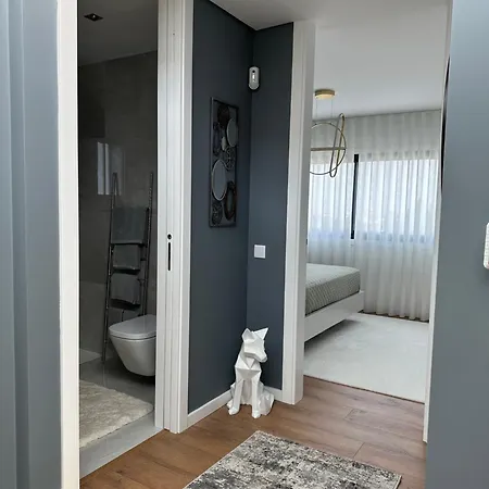 Quartos Em Moradia Em Sintra