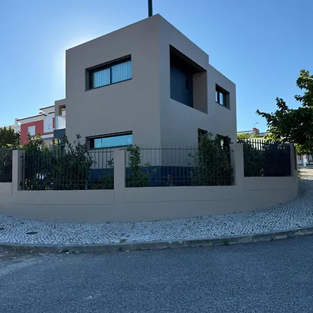 Homestay Quartos Em Moradia Em *