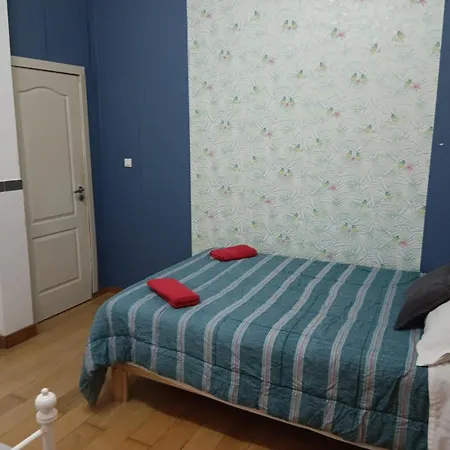 Global Guests Guest house *