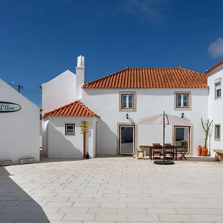 Guest house Revive House Camp - Ericeira - *