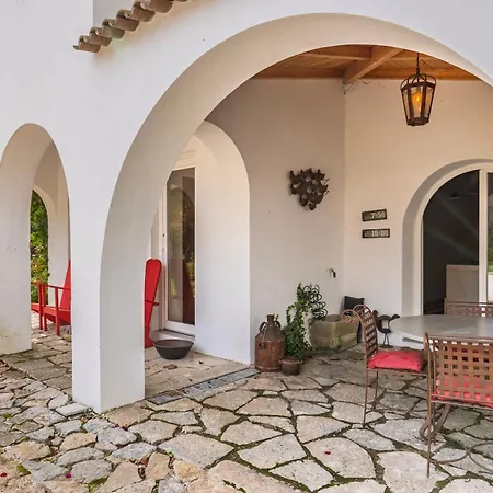 Exclusive Luxury In Villa