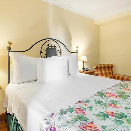 Lawrences Hotel 5*