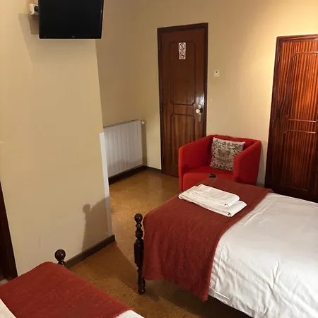 Relogio Guest house 3*