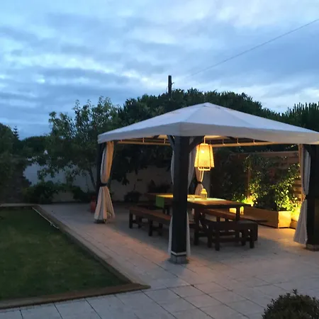 Holiday home In Sao Joao Lampas Mit Kamin