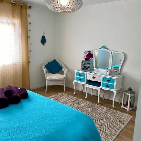 Holiday home In Sao Joao Lampas Mit Kamin