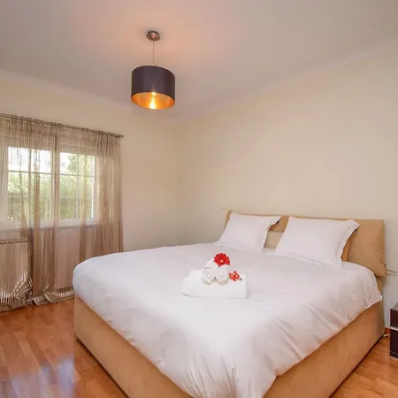 Villa Luxurious 4-bedroom Golf With Private Pool *
