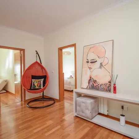 Villa Luxurious 4-bedroom Golf With Private Pool Sintra