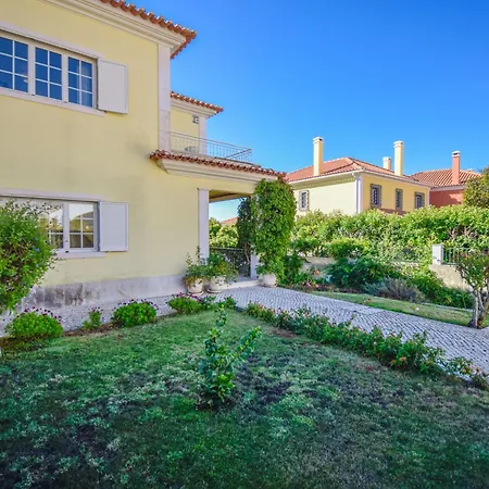 Villa Luxurious 4-bedroom Golf With Private Pool