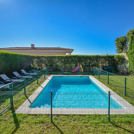 Luxurious 4-bedroom Golf With Private Pool Villa *