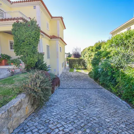 Villa Luxurious 4-bedroom Golf With Private Pool Sintra