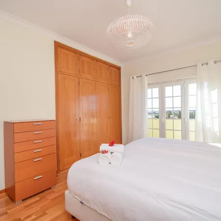 Luxurious 4-bedroom Golf With Private Pool *