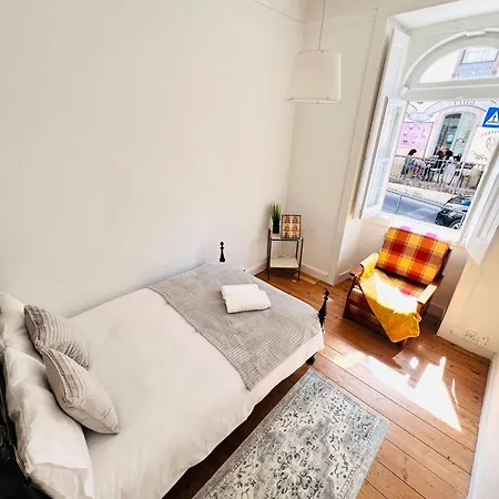 Location To Visit Sintra, Next To Station, Perfect For Tourists Apartment