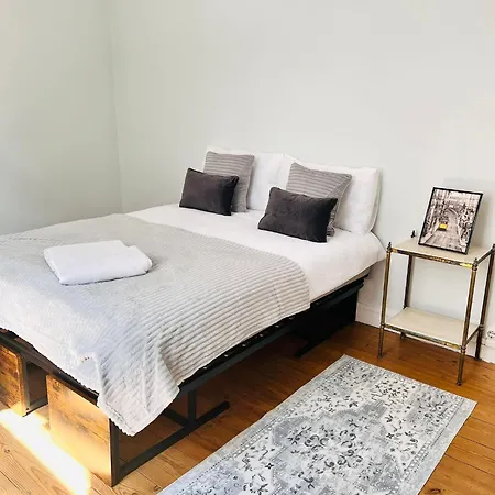 Location To Visit Sintra, Next To Station, Perfect For Tourists Apartment Sintra