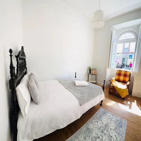 Apartment Location To Visit Sintra, Next To Station, Perfect For Tourists Sintra