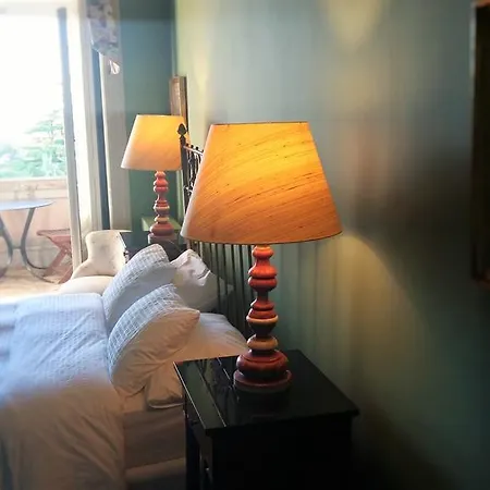 The Romantic Suites & Garden (adults Only)