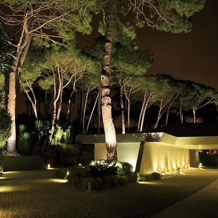 Villa Monte Serves *