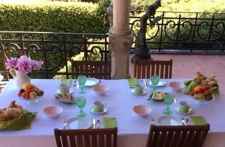 Casa de hóspedes The Romantic Suites & Garden (adults Only) 3*