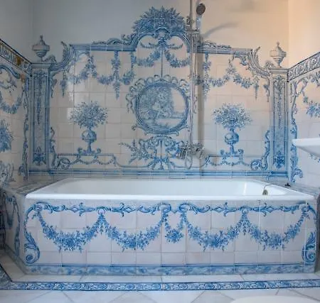 The Romantic Suites & Garden (adults Only)