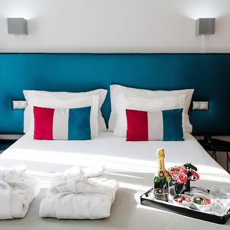 Hotel Bliss 3*