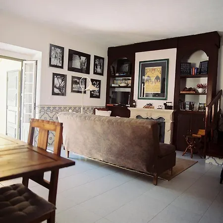 Guest house The Five House Sintra