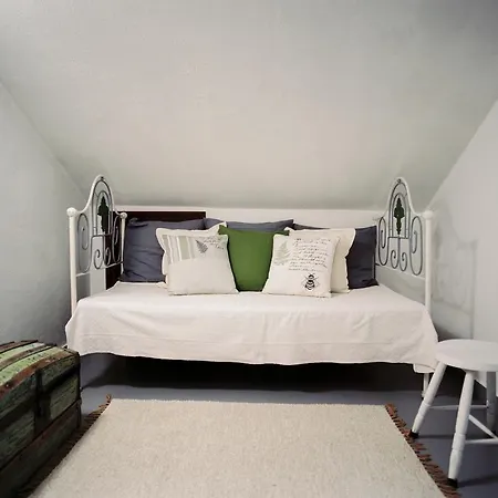 Guest house The Five House 3*