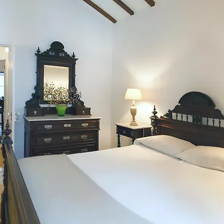 Maria Villa Sintra