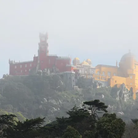Cozy Green Apartment Sintra