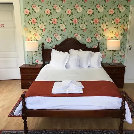 Relogio Guest house 3*