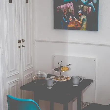 Alojamento de Acomodação e Pequeno-almoço Sintra1012 Boutique 3*