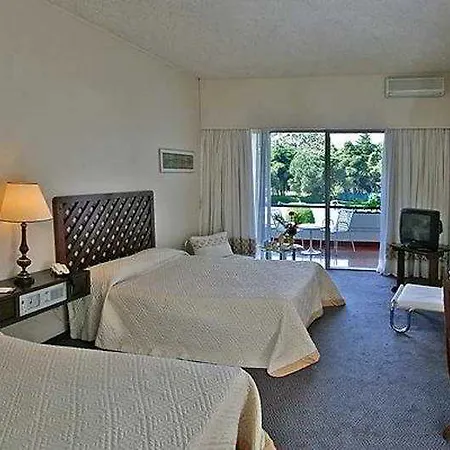 Atlantis Sintra 4*