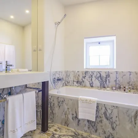 Paco Do Bispo Boutique House Bed & Breakfast