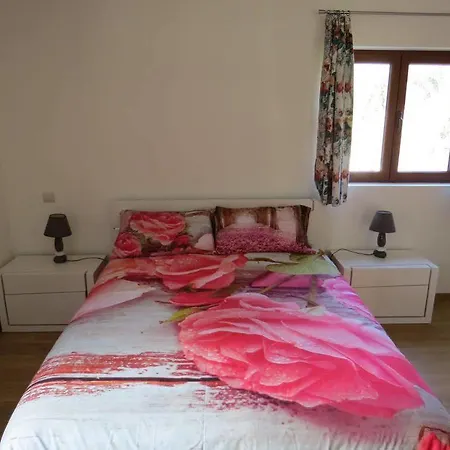 Casa Azenhas By Lisbon Village Holiday home