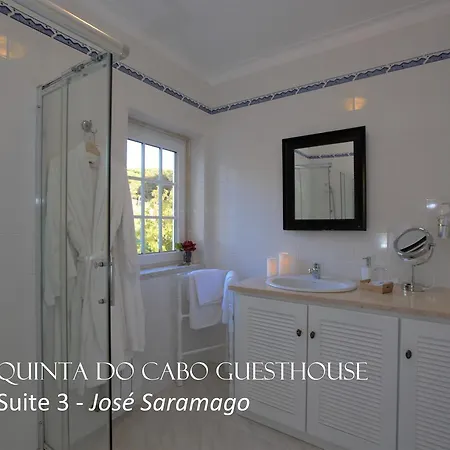 Acomodação com café da manhã  Quinta Do Cabo 4*