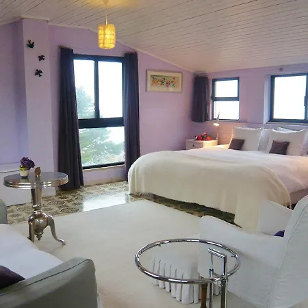 Quinta Colina Flora Bed & Breakfast *