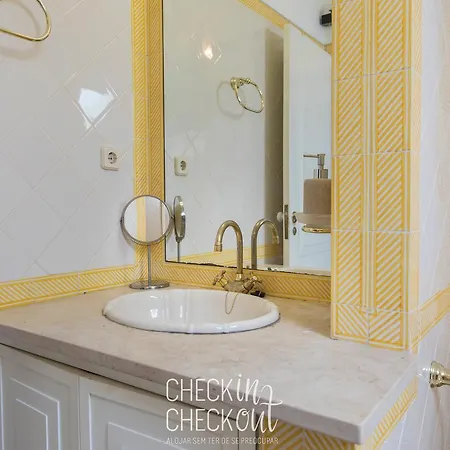 Checkincheckout - Casa De Ferias Azenhas Holiday home *