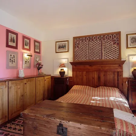 Shepinetree - Capela House Villa *