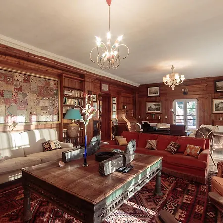 Shepinetree - Capela House Villa *