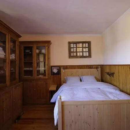 Albergue Small *