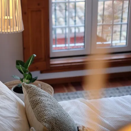 Bed & Breakfast Dreamsea Surf Sintra