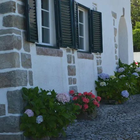 Bed & Breakfast Casalinho De Santo Antonio *