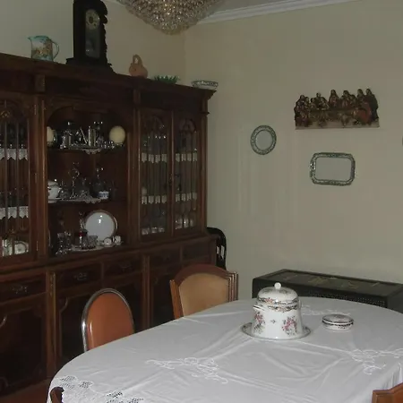 House With 4 Bedrooms In Sintra, With Wonderful Sea View, Enclosed Gar Apartment *