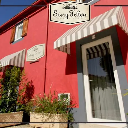Storytellers Hotel 3*