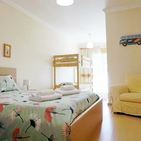 Apartment Apple Beach House Sintra