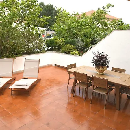 Charming In Village Apartment *