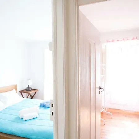 Blue House Apartment *